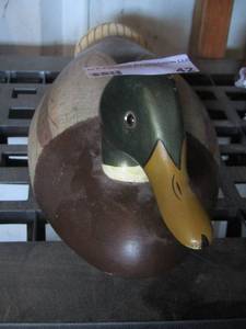 lot 42 image: Ethan Allen mallard duck