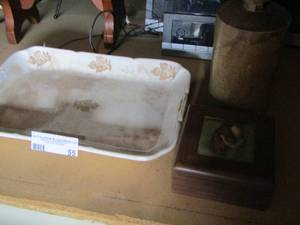 lot 55 image: dish- trinket box
