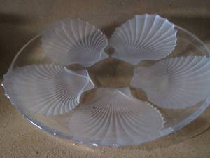 lot 75 image: shell platter