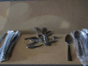lot 78 image: silverware lot