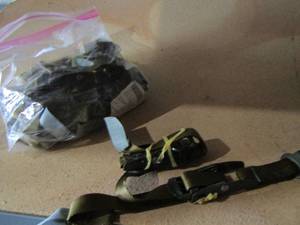 lot 80 image: straps for army