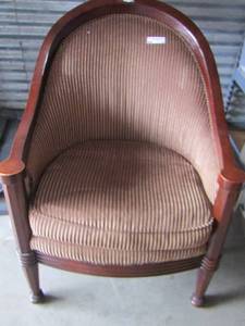 lot 10 image: Brown padded living area chairs Qty 2