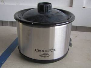lot 119 image: lil dipper crock pot