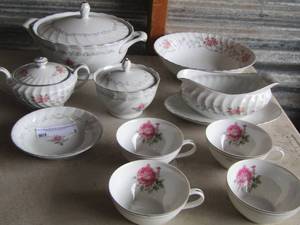 lot 3 image: imperial Rose Fine China 6702- serving pieces - 4 handled coffee cups