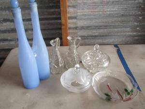 lot 17 image: Vingerette bottles, COVERED CANDY DISHES -  SMALL Handled PITCHER