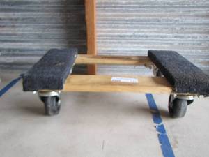 lot 131 image: 4 wheel roller cart -