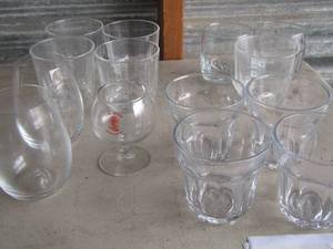 lot 139 image: drinking cups