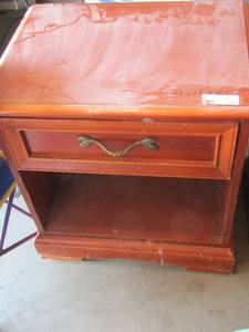 lot 160 image: SIDE TABLE- one drawer  American of Martinsville