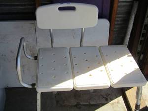 lot 170 image: large shower chair