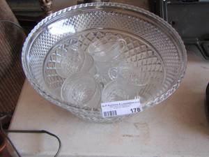 lot 178 image: punch bowl with matching cups