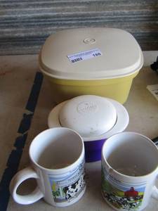 lot 186 image: coffee cups- wilton pastry cookiepastry cutter- Tupperware covered bowl
