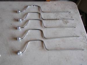 lot 210 image: SPEED WRENCHES RACHETS  38  QTY 5