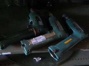 lot 246 image: Makita  drills - no batteries   x 3