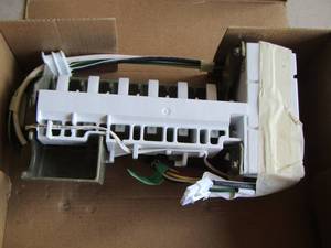 lot 306 image: APPLIANCE PARTS - Whirlpool WPW10764668 Ice Maker Assembly SEE DESCRIPTIONS