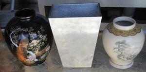 lot 341 image: vases qty 3