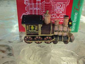 lot 351 image: home town express train cabooses x 6