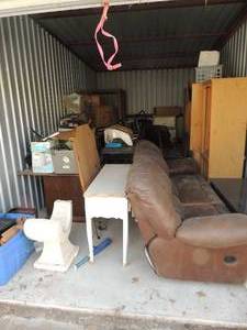 lot 399 image: STORAGE UNIT SOLD IN WHOLE  10 X 15   (LM)  SEE DESCRIPTION
