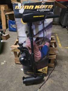 lot 10 image: Minn Kota Trolling Motor.  Looks Rarely Used.  28 lb Thrust