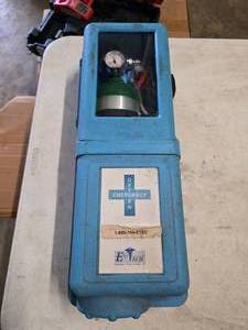 lot 20 image: E-Tech Emergency Oxygen Station