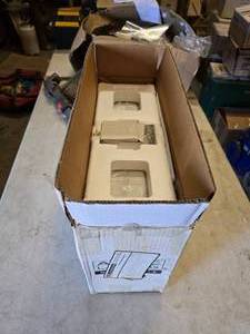 lot 68 image: NEW OLD STOCK Vintage Altec Lansing ACS41 Computer Speaker System