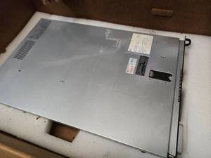 lot 82 image: Dell PowerEdge 2950 Server