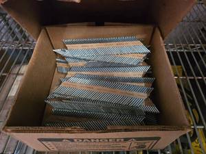 lot 185 image: Box of Paslode ITW ProStrip Nails