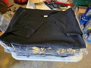 lot 84 image: NEW Lot of 72 100% Cotton Black Short Sleeve t-Shirts
