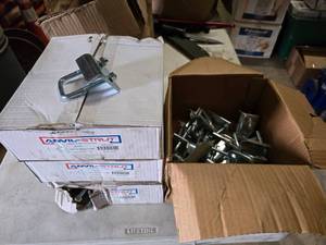lot 94 image: Large Lot of Anvil-Strut EG Beam Clamps.  25 Per Case Plus More In The Box.