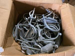 lot 97 image: Large Lot of 30 3 Pipe Clamps