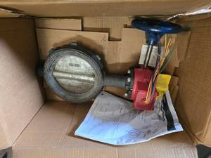 lot 135 image: NEW Nibco Supervisory Switch Electric Butterfly Valve