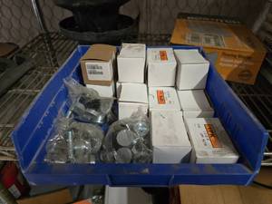 lot 164 image: Large Lot of Stainless Hex Bolts