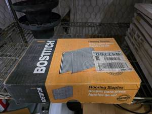 lot 165 image: Bostitch BCS1516 2 Flooring Staples