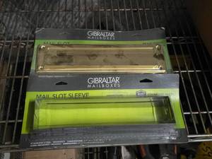 lot 181 image: Gibraltar Mailbox Sleeve & Door