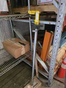 lot 203 image: Lutz MD-2 Explosion Proof Air Pump Drum Motor w Lutz Niro 41-L DL Pump Tube.  LOOK THIS BAD BOY UP