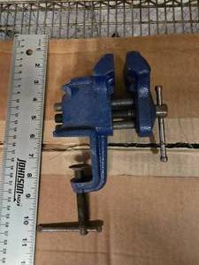 lot 210 image: Wilton Bench Mounted Table Vise w 3 Jaws