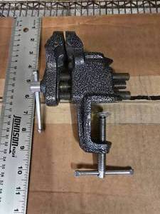 lot 211 image: Columbia Bench Mounted Table Vise w 3 Jaws