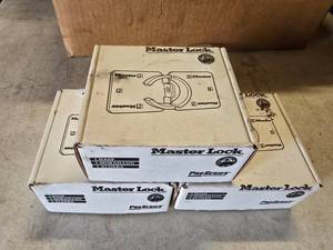 lot 271 image: Lot of 3 NEW MasterLock Pro Series Heavy Duty HaspPuck Locks