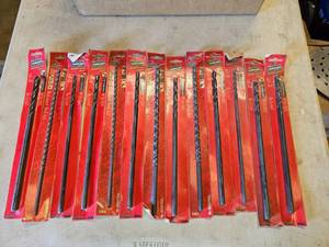 lot 27 image: NEW Lot of 13 Vermont American Made in USA 12 Drill Bits