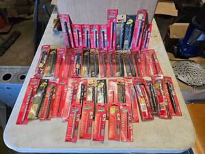 lot 33 image: NEW Lot of 44 Vermont American Made in USA Masonry Drill Bits