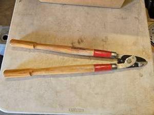 lot 282 image: American Hickory Adjustable Anvil Pruners