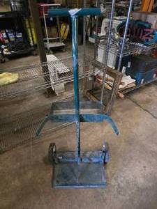 lot 283 image: Harper 2-Tank Rolling Welding Cart