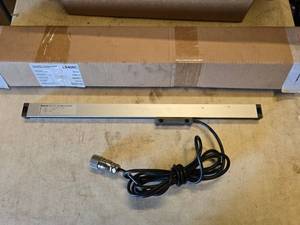 lot 294 image: Heidenhain Baumer Linear Encoder