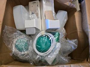 lot 302 image: 2 Foot Controled Hand Dispensers