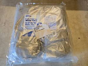 lot 306 image: Sealed Pack of Mintech G5 Sterling Gloves.  250 Per Pack. These arent the cheap ones that tear easy.