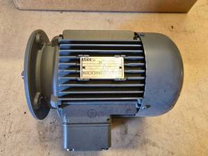 lot 331 image: NEW AEG Spain 13HP .25KW 120V Motor