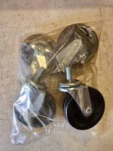 lot 359 image: Lot of 4 Heavy Duty 4 Rolling Casters