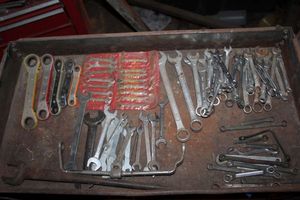 lot 152 image: Large Variety Of Types and Sizes of Wrenches..See Photos