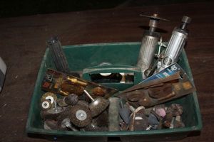 lot 160 image: Air Powered Zippy Grinders and accessories
