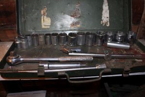lot 165 image: 34 Sockets And Socket Wrench