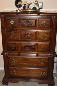 lot 299 image: Wood Dresser matching Lot 197